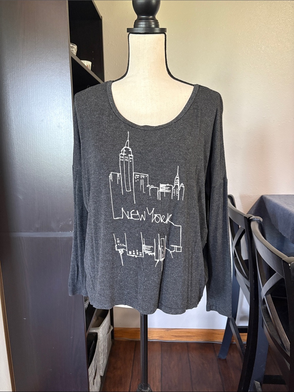 Women’s Abercrombie and Fitch Sz Small Oversized New York 3/4 Sleeve Top